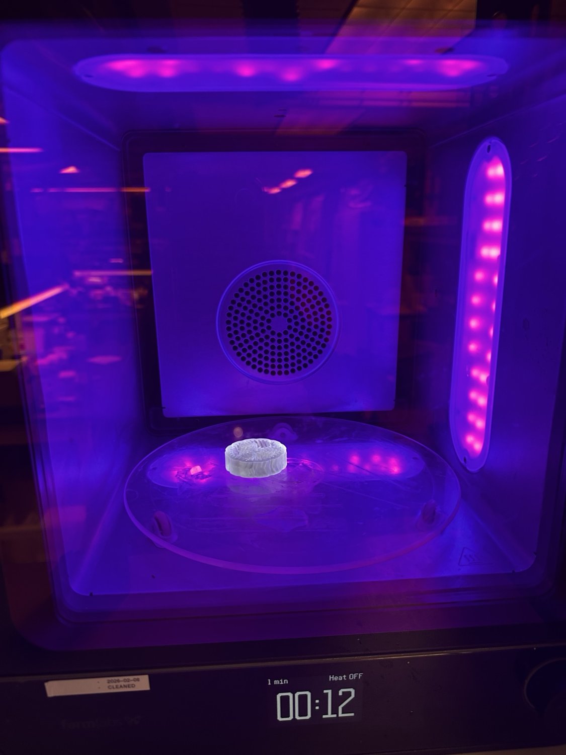 Part in UV curing station