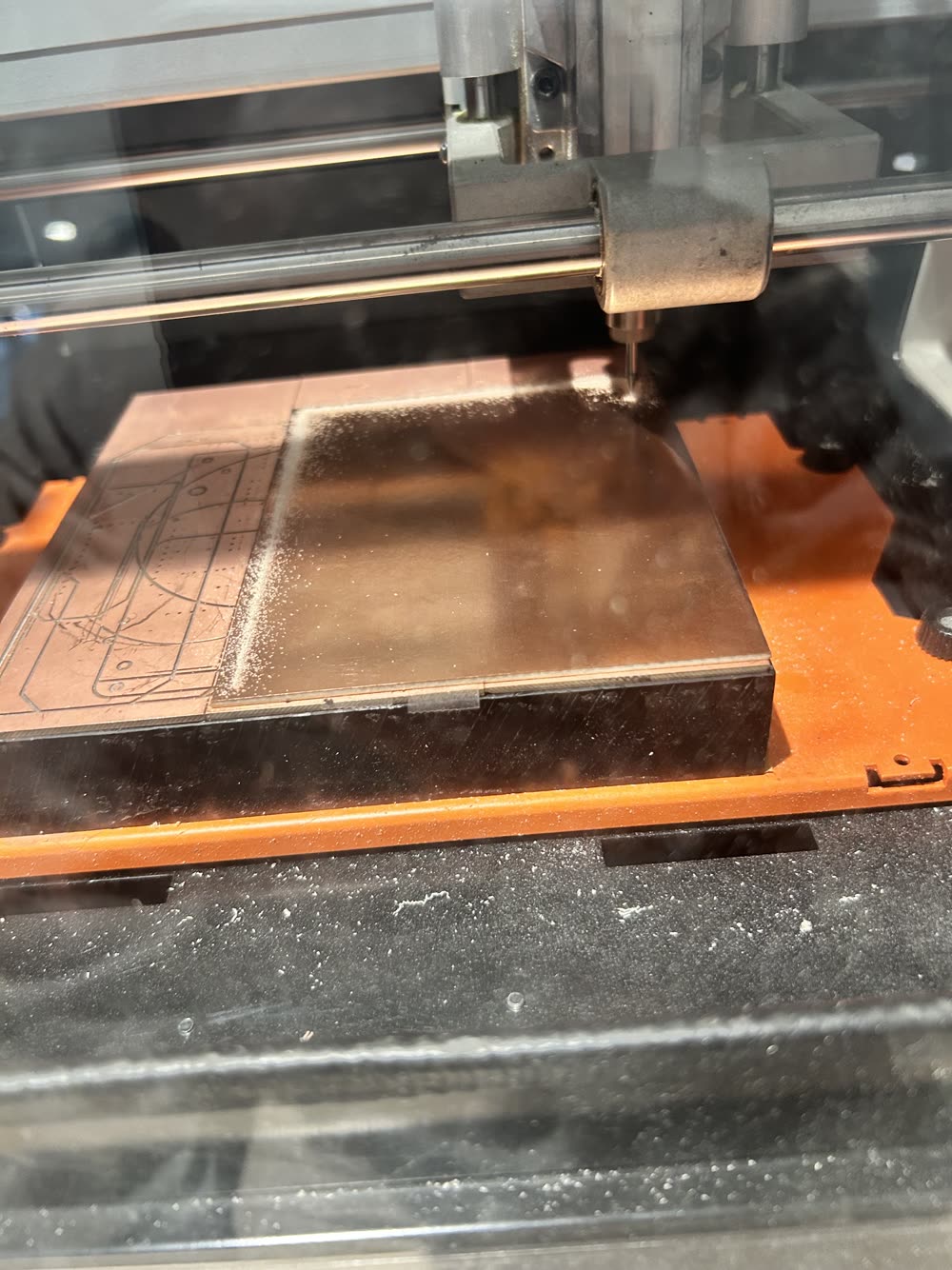 The mill cutting the copper board