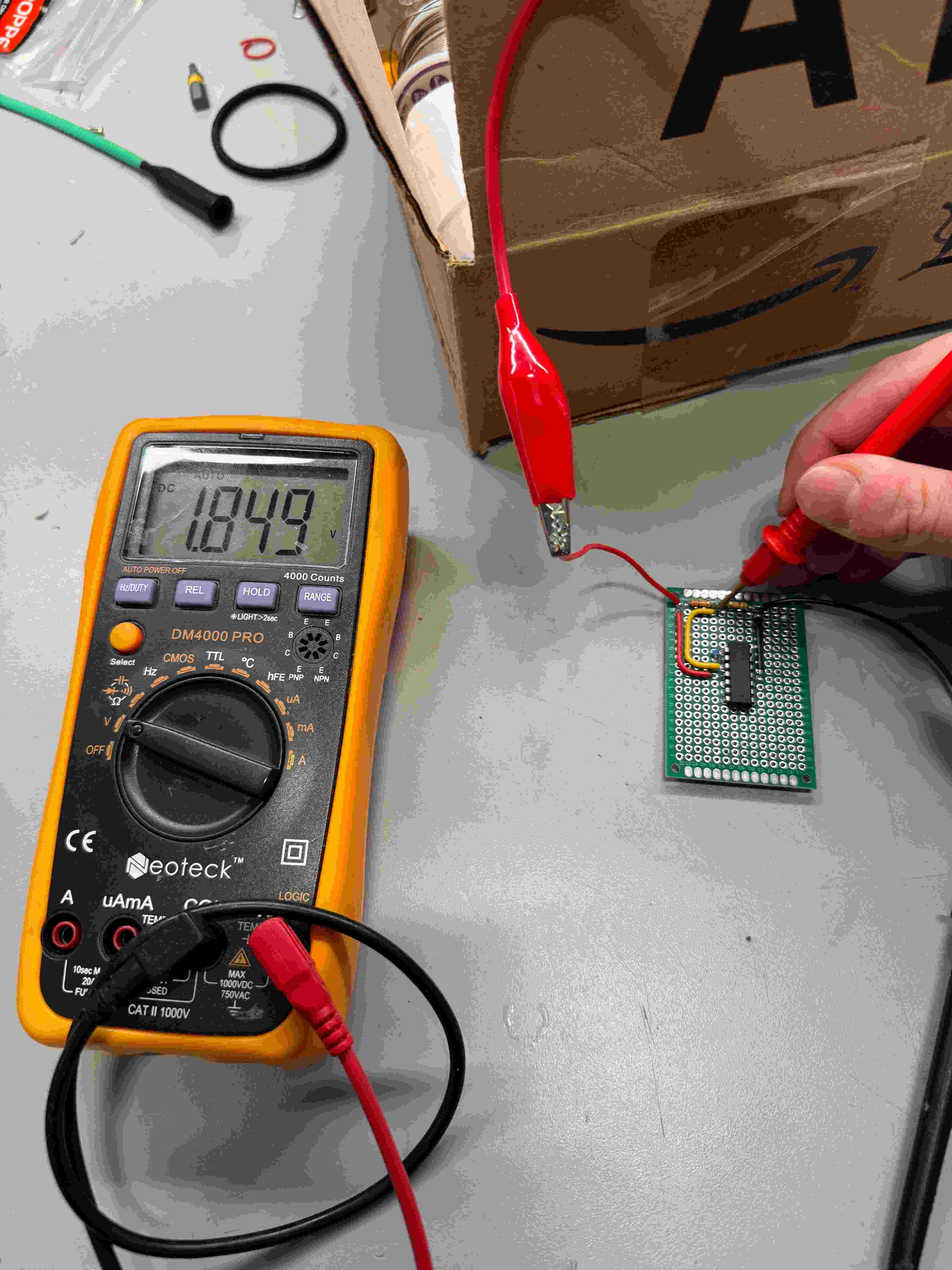 voltage divider off