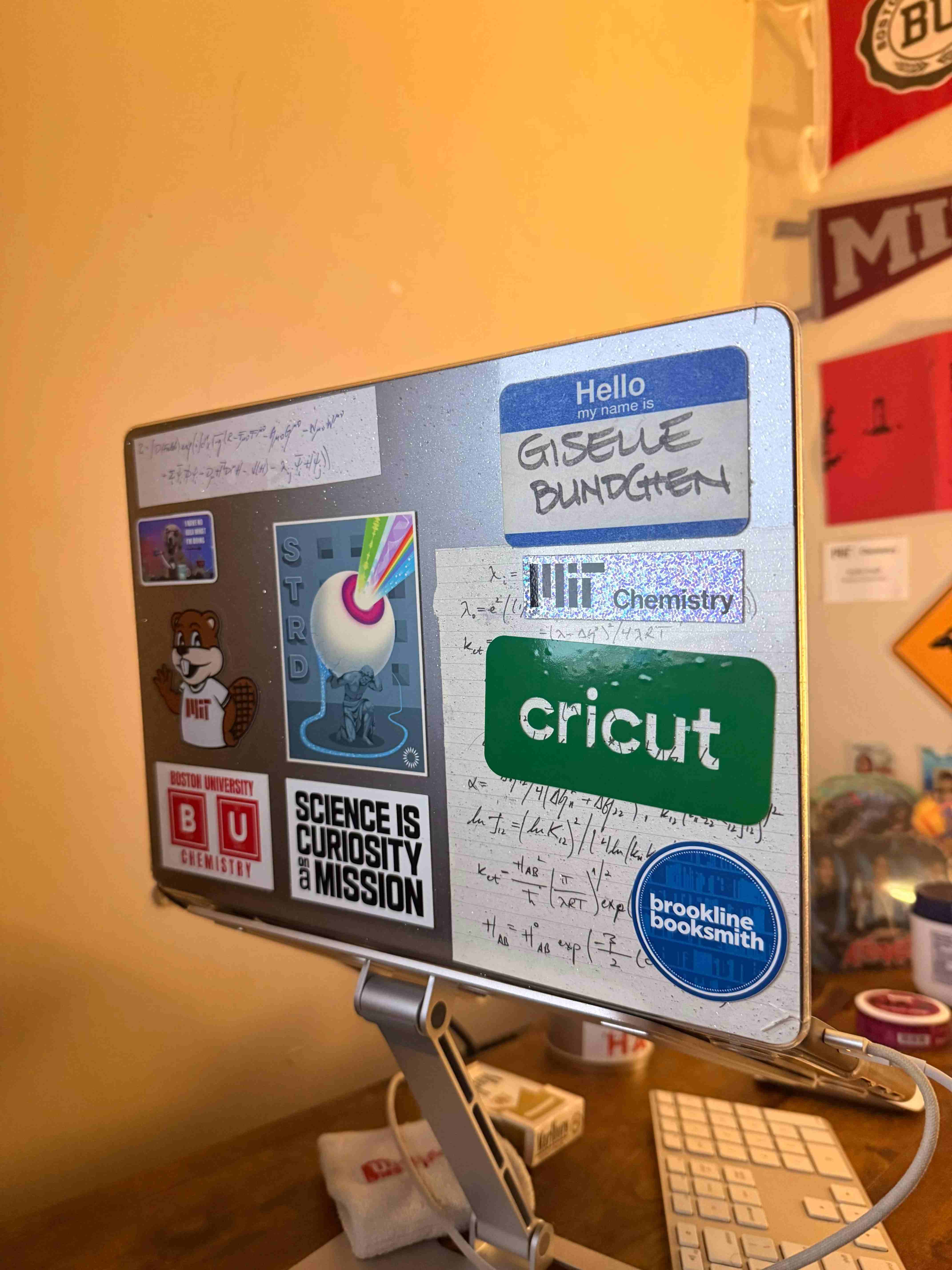 CRICUT